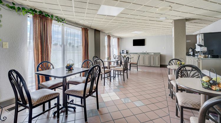 Travel Inn Lobby
