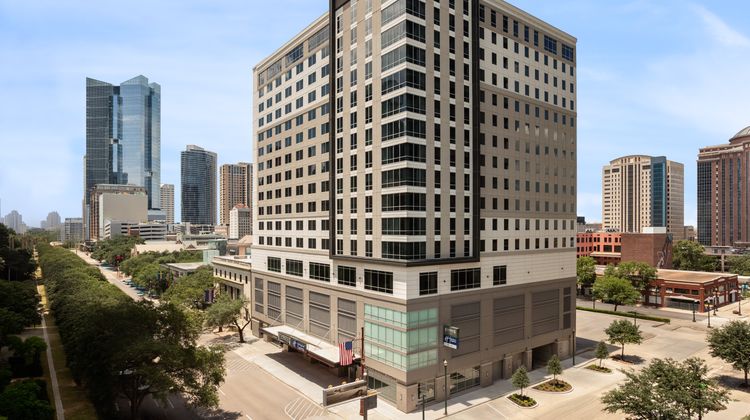 Staybridge Suites Houston Downtown Exterior