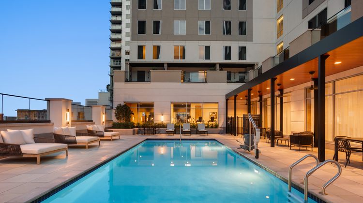 Staybridge Suites Houston Downtown Pool