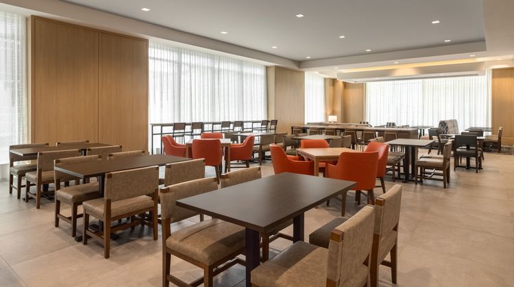 Staybridge Suites Houston Downtown Lobby