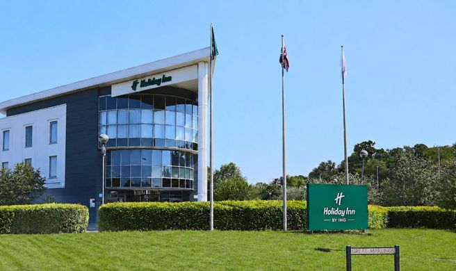 Holiday Inn London Luton North Exterior