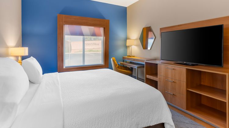 Holiday Inn Express Hot Springs South Room