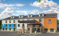 Holiday Inn Express Cape Cod