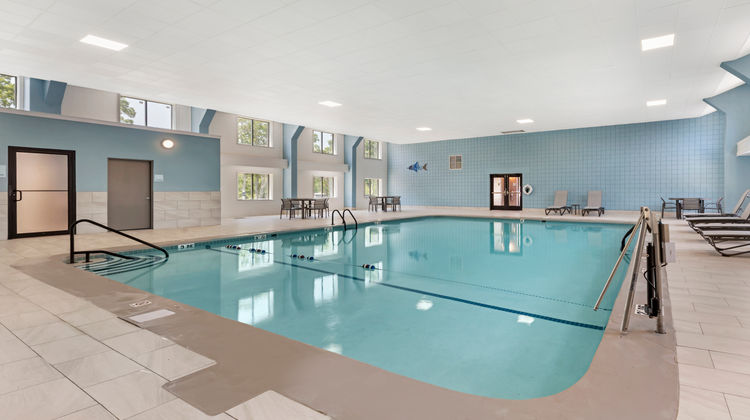 Holiday Inn Express Cape Cod Pool