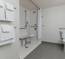 Holiday Inn Laval-Montreal Room