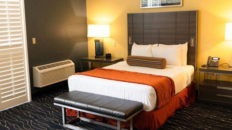 Desert Diamond Hotel and Casino Room