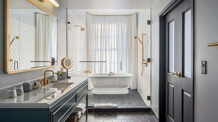 The Eliza Jane, Autograph Collection Suite