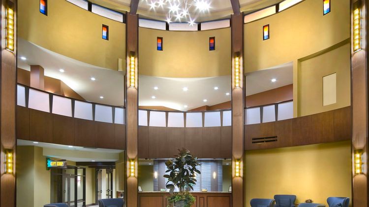 Desert Diamond Hotel and Casino Lobby