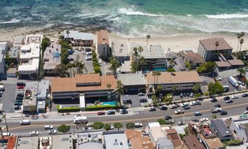 Pacific Edge Hotel