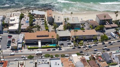 Pacific Edge Hotel