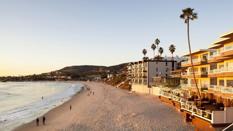 Pacific Edge Hotel Beach