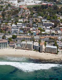 Pacific Edge Hotel
