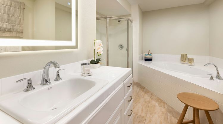 Pacific Edge Hotel Room
