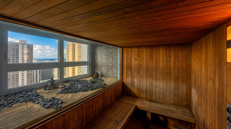 Pacific Monarch Hotel Spa