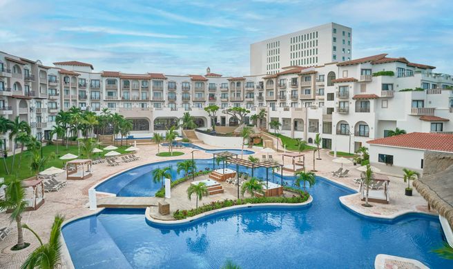 Fiesta Americana Villas Cancun Exterior