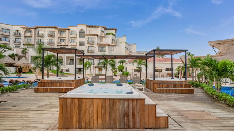 Fiesta Americana Villas Cancun Pool