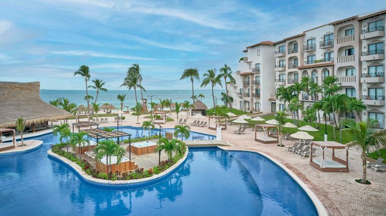 Fiesta Americana Villas Cancun Pool