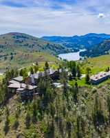 Sun Mountain Lodge