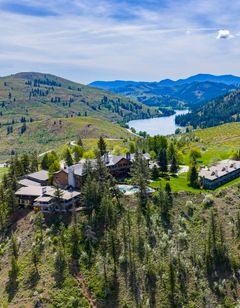 Sun Mountain Lodge