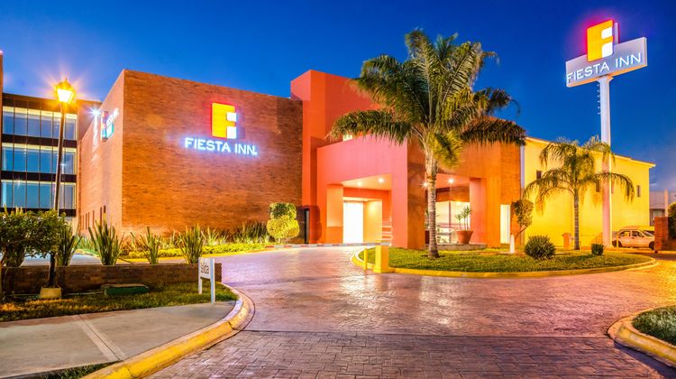 Fiesta Inn Monterrey La Fe Aeropuerto Exterior