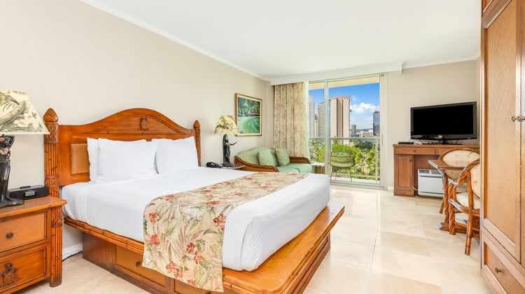 Luana Waikiki Hotel & Suites Room