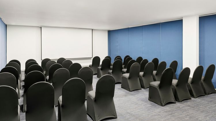 Fiesta Inn Perinorte Meeting