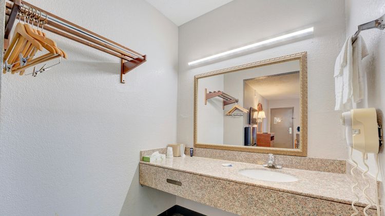 Travel Inn Room