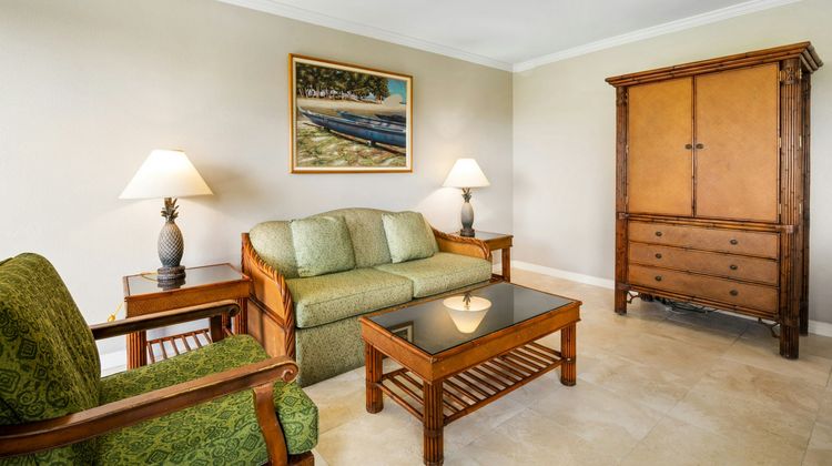 Luana Waikiki Hotel & Suites Room
