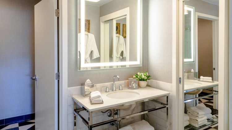 Chamberlain West Hollywood Room