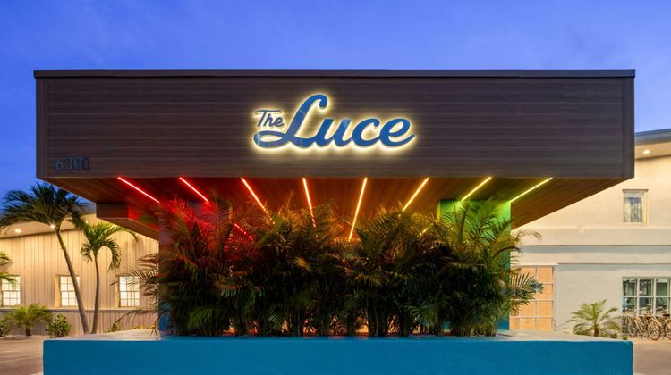 The Luce St Pete Beach Exterior