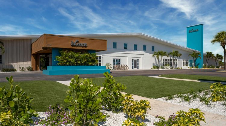 The Luce St Pete Beach Exterior