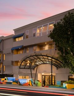 Le Parc at Melrose