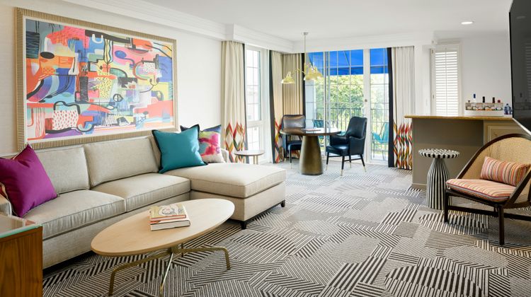 Le Parc at Melrose Room