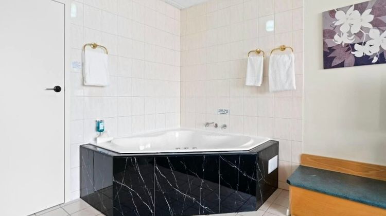 Adelaide International Motel Room