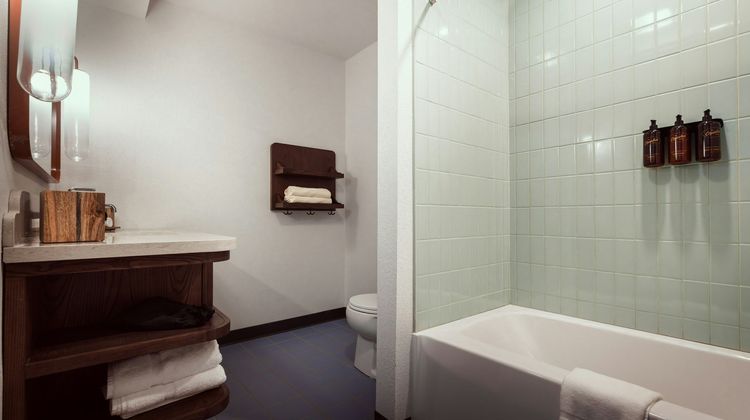 The Ozarker Lodge Suite