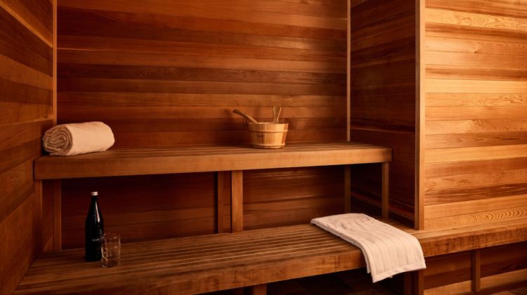 Sound View Greenport Spa