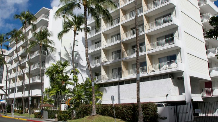 Oasis Hotel Waikiki Exterior