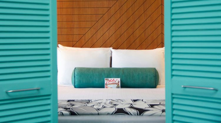 Oasis Hotel Waikiki Room