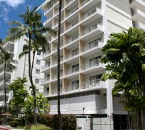 Oasis Hotel Waikiki Exterior