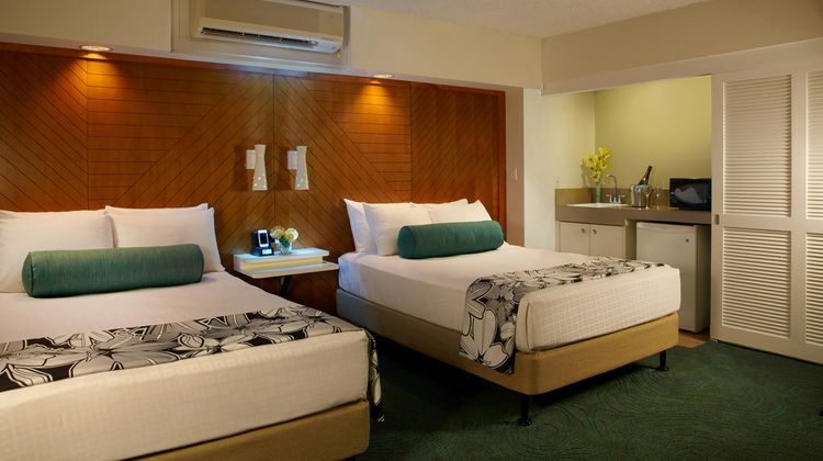 Oasis Hotel Waikiki Suite