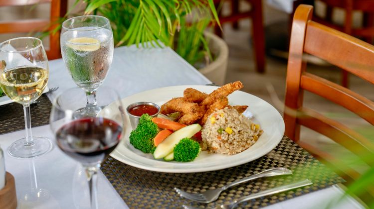 Maui Beach Hotel Restaurant
