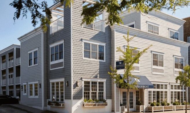 The Harbor Front Inn Exterior