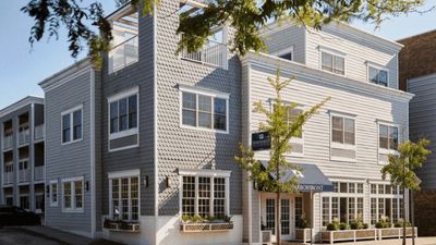 The Harbor Front Inn