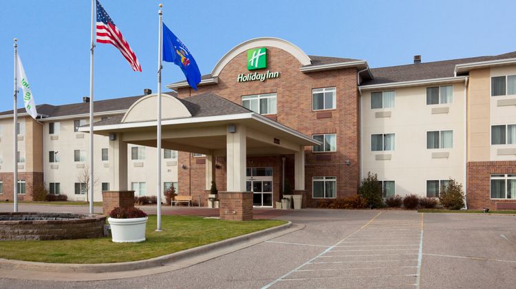 Holiday Inn Hotel & Conference Ctr Exterior