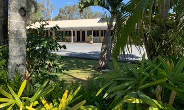 Tin Can Bay Motel