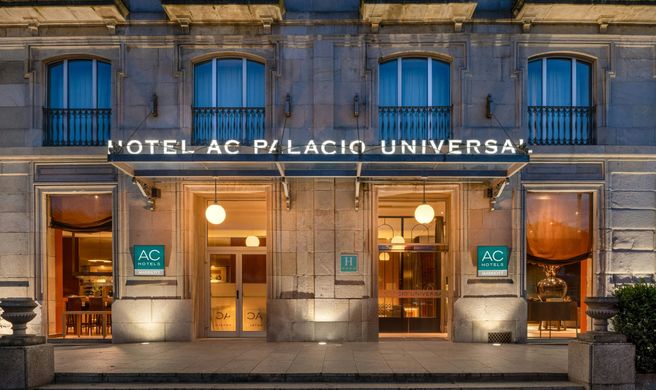 AC Palacio Universal Exterior