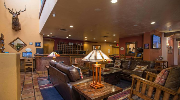 Table Mountain Inn Lobby