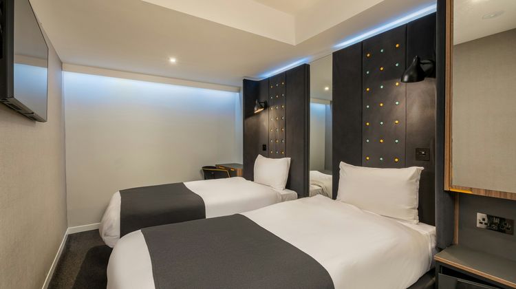 Point A Paddington Room