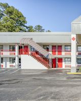 OYO Hotel Pineville LA Hwy 165