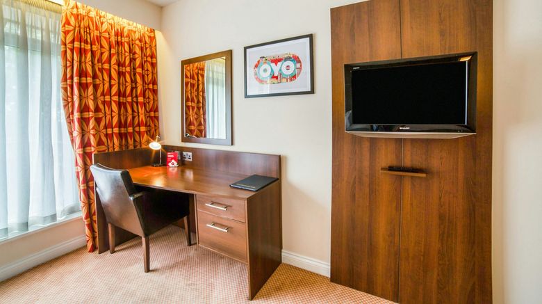 <b>OYO Flagship The Bridge House Room</b>. Images powered by <a href="https://www.leonardoworldwide.com/" title="Leonardo Worldwide" target="_blank">Leonardo</a>.